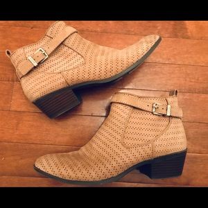 Cirus by Sam Edelman Brown Zip Up Booties Size 6.5